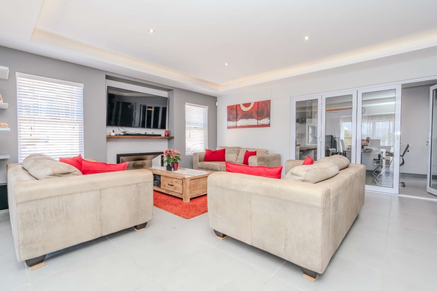 4 Bedroom Property for Sale in Laguna Sands Western Cape
